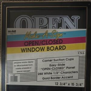 Dell Open/Closed Window Board with Gold Border